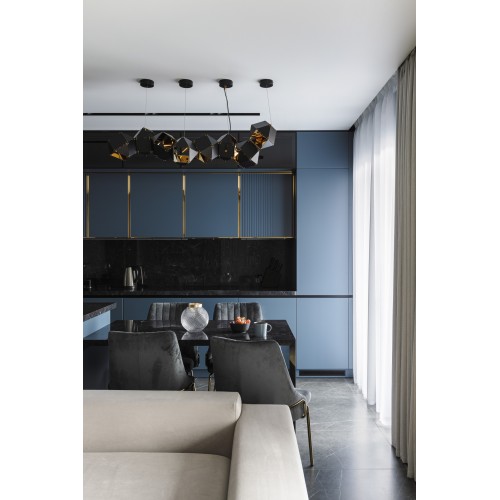 Bucătărie Blue LUX neoclasică la comandă.